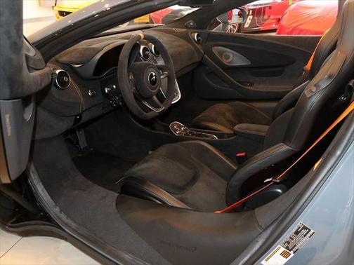 2020 McLaren 600LT Base