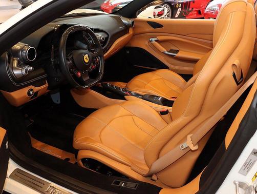 2022 Ferrari F8 Spider Base