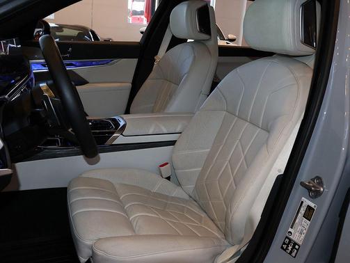 2024 BMW 760 xDrive
