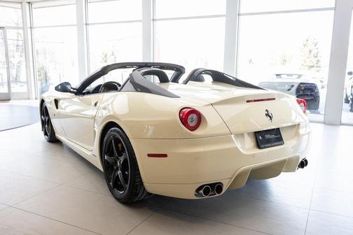 2011 Ferrari 599 GTO Base