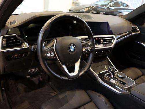 2021 BMW 330 xDrive