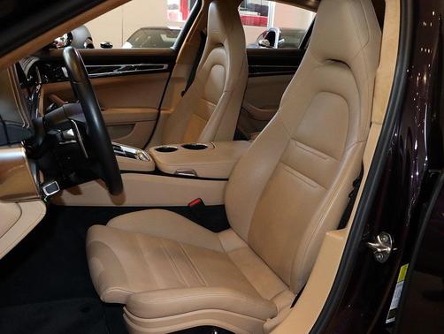2020 Porsche Panamera Turbo