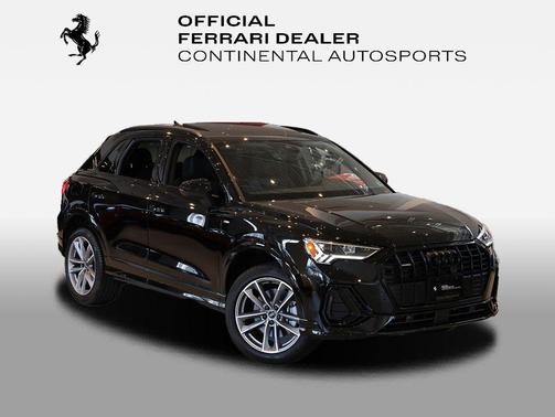 Mythos Black Metallic 2025 Audi Q3 Premium 45 TFSI S line quattro Tiptronic