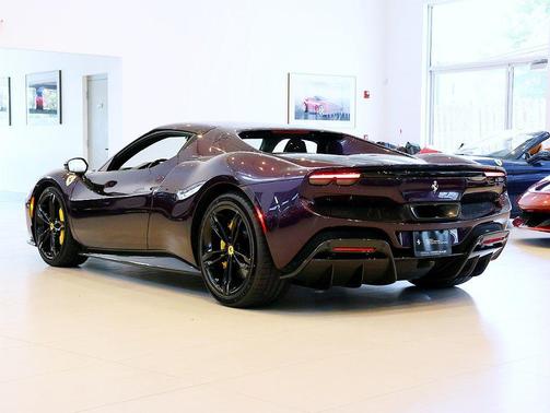 Viola Hong Kong 2025 Ferrari 296 GTB