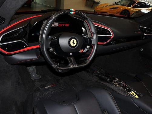 2024 Ferrari 296 GTS Base