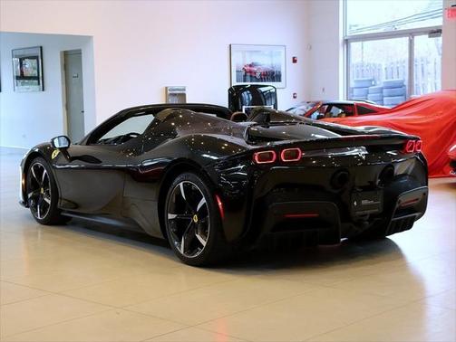 2022 Ferrari SF90 Spider