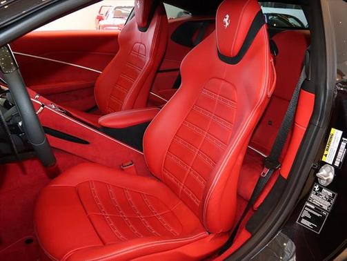 2024 Ferrari Roma Base