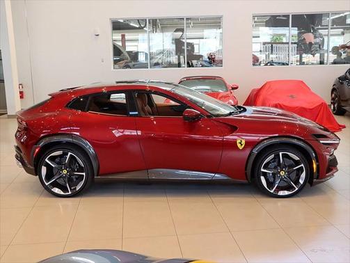 2025 Ferrari Purosangue