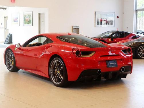 2019 Ferrari 488 GTB Base