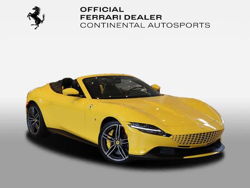 Giallo Modena 2025 Ferrari Roma Spider Base