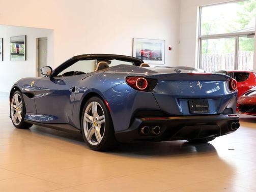 Blu Tour de France Metallic 2020 Ferrari Portofino Base