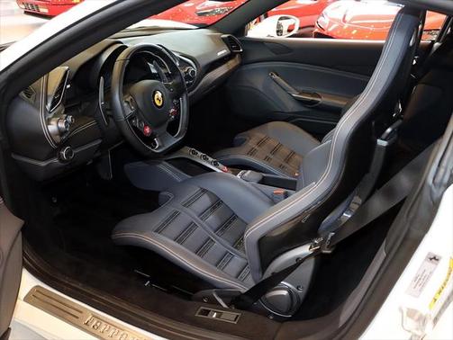 2018 Ferrari 488 GTB Base