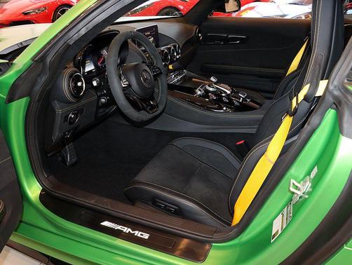 2018 Mercedes-Benz AMG GT R