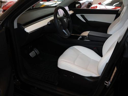 Solid Black 2022 Tesla Model Y Performance Dual Motor All-Wheel Drive