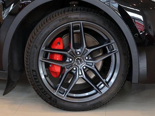 Solid Black 2022 Tesla Model Y Performance Dual Motor All-Wheel Drive