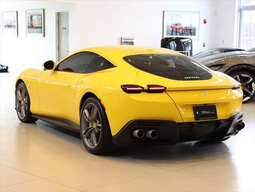 2024 Ferrari Roma Base