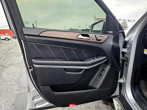 2013 Mercedes-Benz GL-Class GL 550 4MATIC