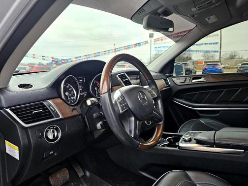 2013 Mercedes-Benz GL-Class GL 550 4MATIC