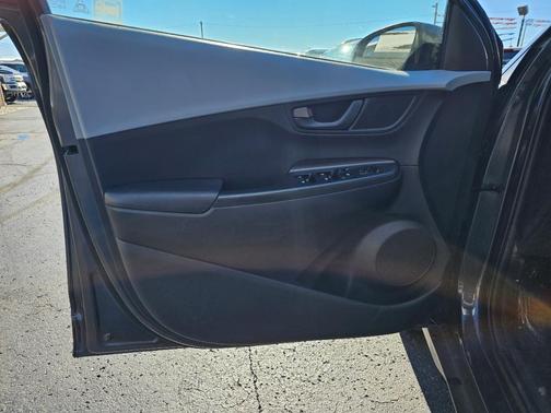 2021 Hyundai KONA SE