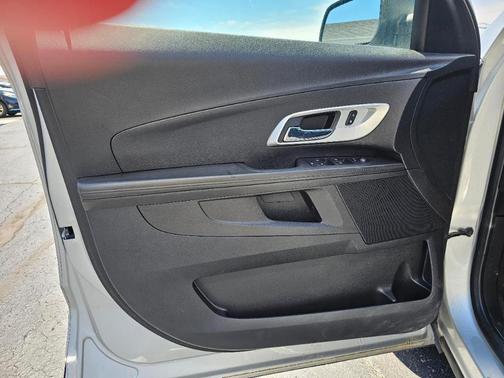 Silver 2015 Chevrolet Equinox LS