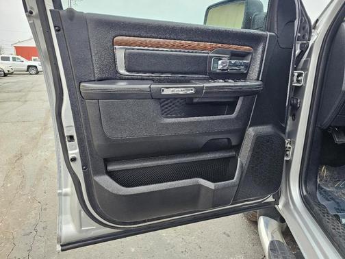 2017 RAM 1500 Laramie