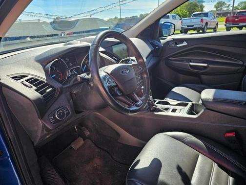 Blue 2019 Ford Escape SEL