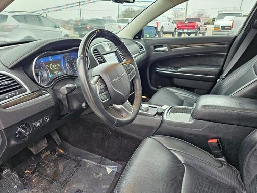 2017 Chrysler 300C Base