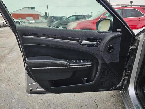 2017 Chrysler 300C Base