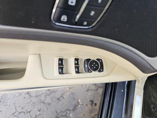 2014 Lincoln MKZ Base