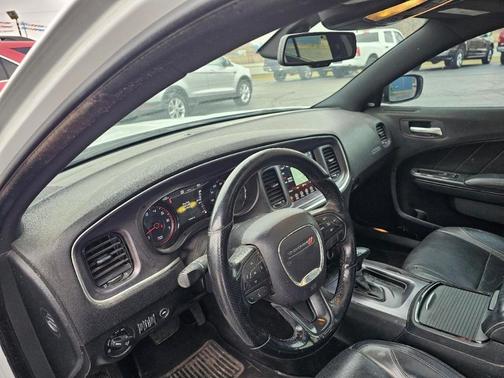 2017 Dodge Charger SXT