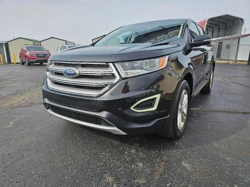 Black 2015 Ford Edge SEL