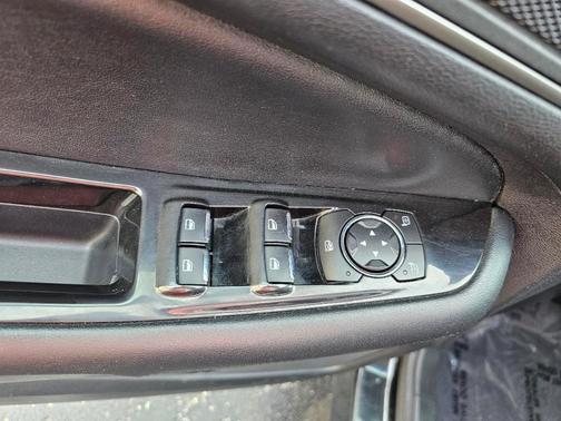 Black 2015 Ford Edge SEL