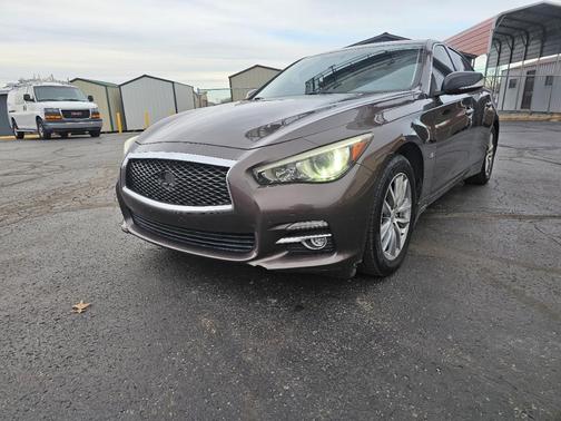 2015 INFINITI Q50 Premium