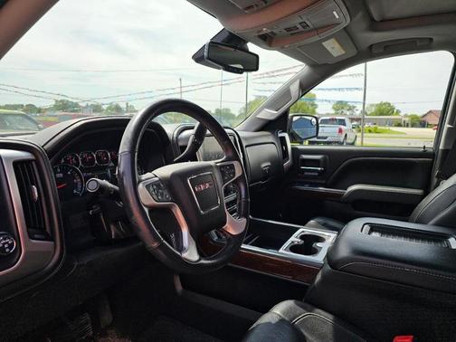 Red 2018 GMC Sierra 1500 SLT