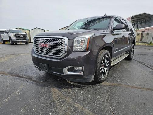Black 2015 GMC Yukon XL Denali