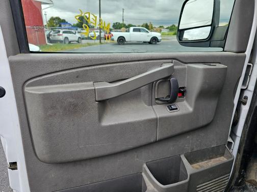 2017 GMC Savana 2500 Work Van