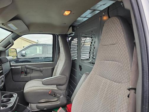 2017 GMC Savana 2500 Work Van