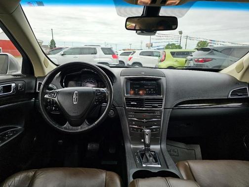 Silver 2014 Lincoln MKT EcoBoost