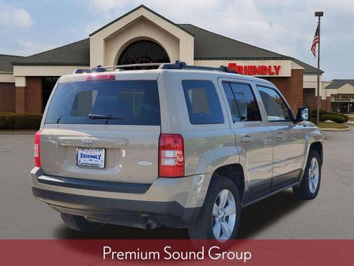 Mojave Sand Clearcoat 2016 Jeep Patriot Latitude