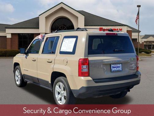 Mojave Sand Clearcoat 2016 Jeep Patriot Latitude