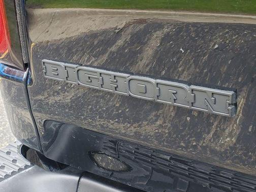 Diamond Black Crystal Pearlcoat 2026 RAM 1500 Big Horn/Lone Star