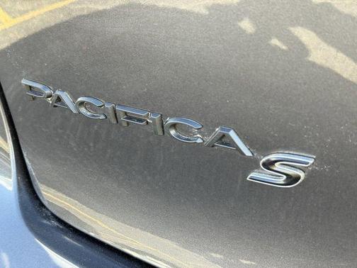 2021 Chrysler Pacifica Hybrid Touring L