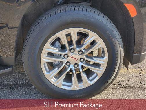 Onyx Black 2022 GMC Yukon SLT