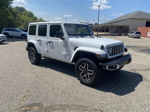 2024 Jeep Wrangler 4-Door Sahara 4x4