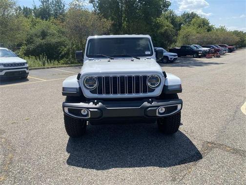 2024 Jeep Wrangler 4-Door Sahara 4x4