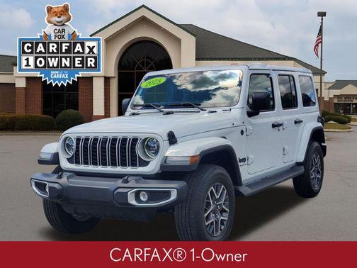 Bright White Clearcoat 2025 Jeep Wrangler 4-Door Sahara 4x4