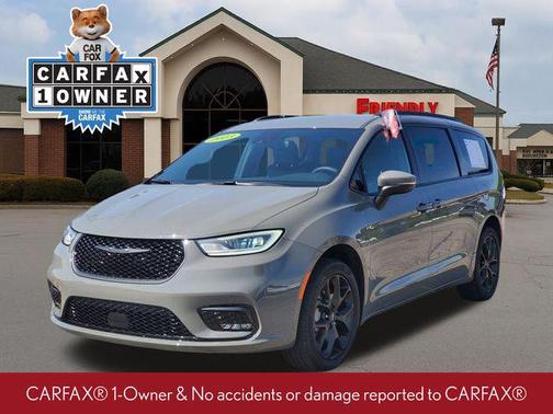 Ceramic Gray Clearcoat 2023 Chrysler Pacifica Touring L