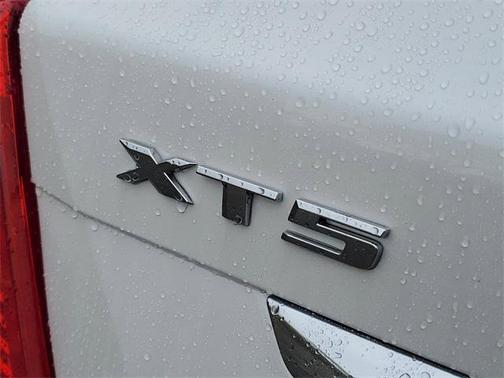 2019 Cadillac XT5 Base