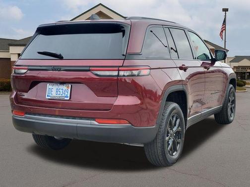 Velvet Red Pearlcoat 2026 Jeep Grand Cherokee Altitude