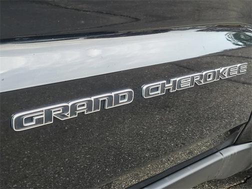2017 Jeep Grand Cherokee Laredo